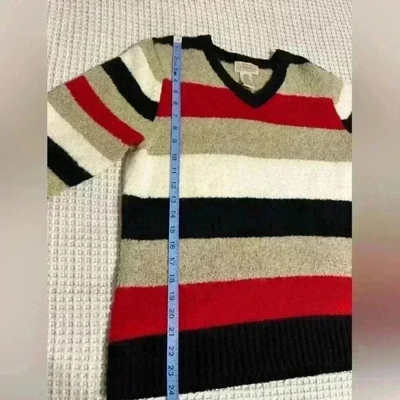 Vintage St. John’s Bay Sweater - Picture 2 of 6